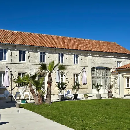 Bed & Breakfast Les Anges De La Vigne Par Lisca Begay *